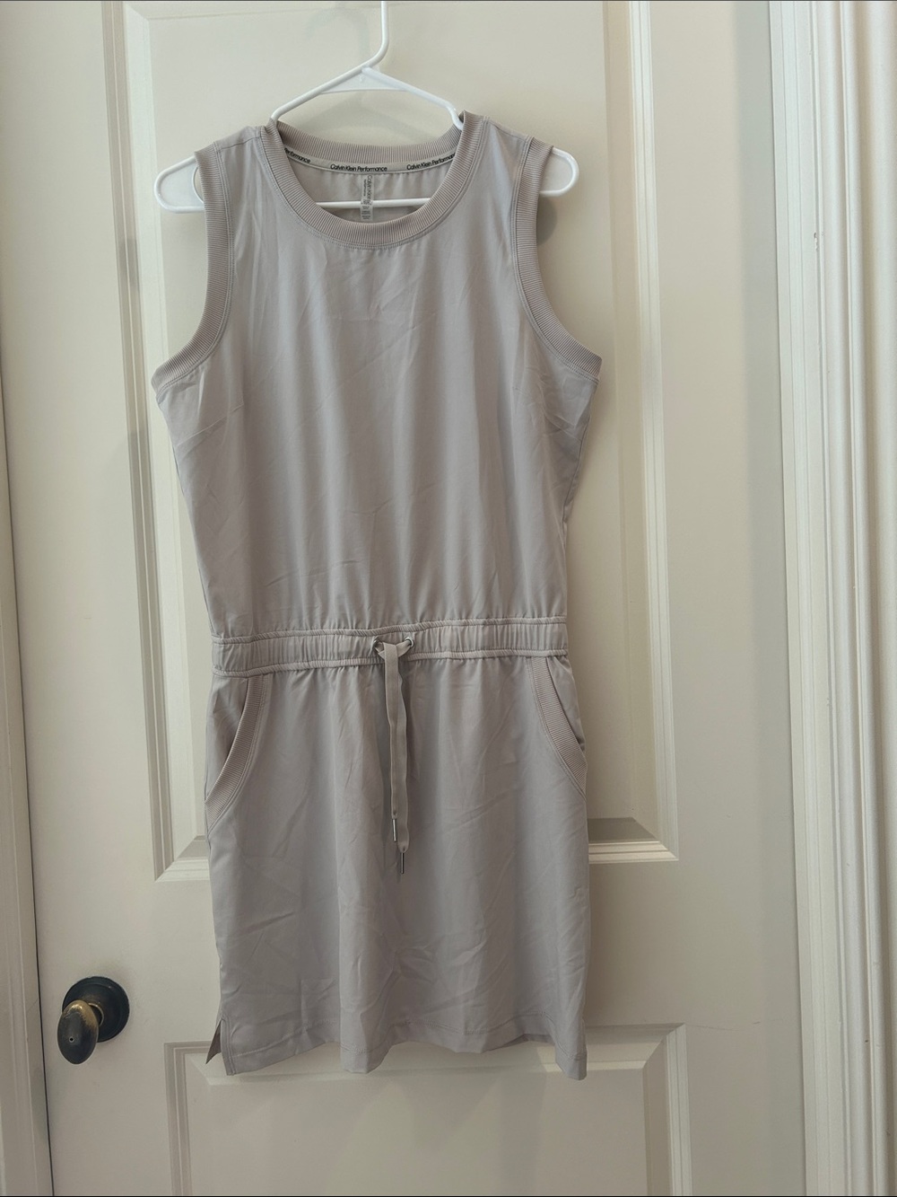 Calvin Klein Performance Sleeveless Drawstring Dress 12% Spandex pockets S beige - Picture 9 of 10